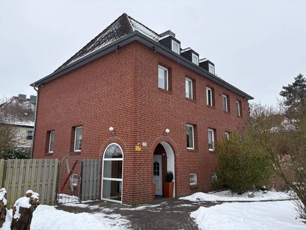 Einfamilienhaus zum Kauf 559.000 € 8 Zimmer 275 m² 1.089 m² Grundstück Wathlingen 29339