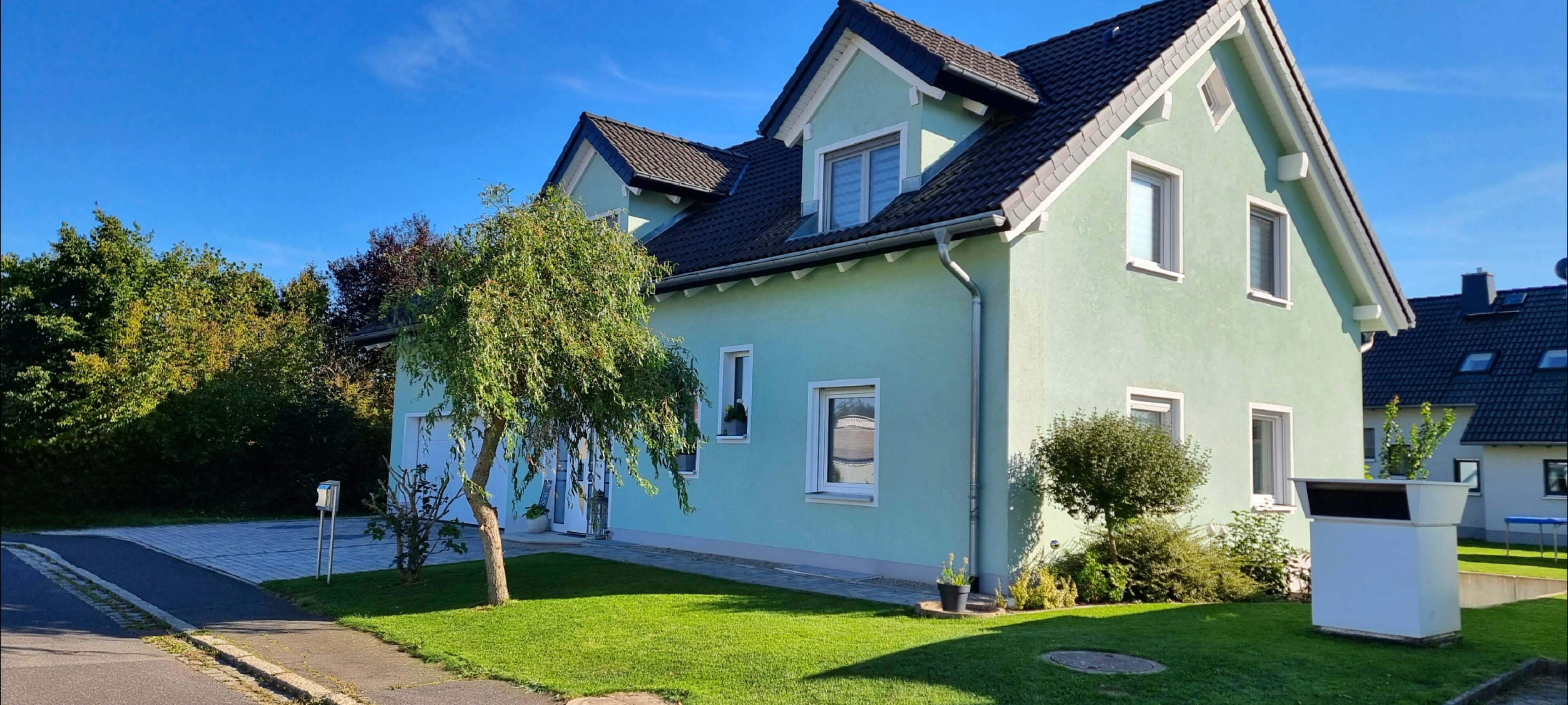 Einfamilienhaus zum Kauf provisionsfrei 540.000 € 5 Zimmer 134 m²<br/>Wohnfläche 525 m²<br/>Grundstück Selb Selb 95100