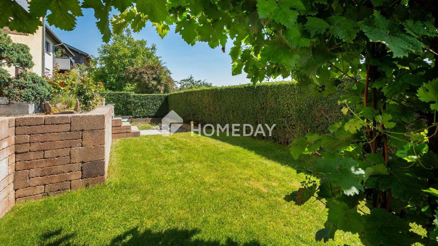 Immobilie in Östringen - Großzügige DG-Wohnung mit Garten, Stellplatz und PV-Anlage in Östringen-Eichelberg - Bild 3