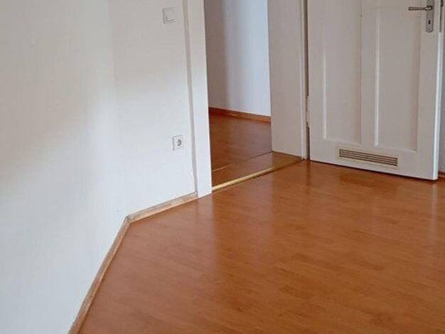 Wohnung zur Miete 700 € 2 Zimmer 70 m² 4. Geschoss Von-der-Tann-Straße 135 Großreuth b Schweinau Nürnberg 90439