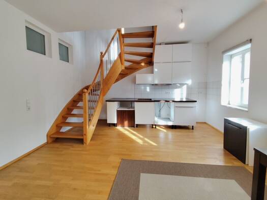 Maisonette zur Miete 1.200 € 4 Zimmer 116 m² Geschoss 2/3 frei ab 01.01.2026 Ansbach 91522