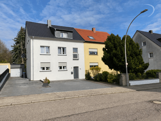Mehrfamilienhaus zum Kauf als Kapitalanlage geeignet 489.000 € 9 Zimmer 185 m² 470 m² Grundstück St. Ingbert Sankt Ingbert 66386