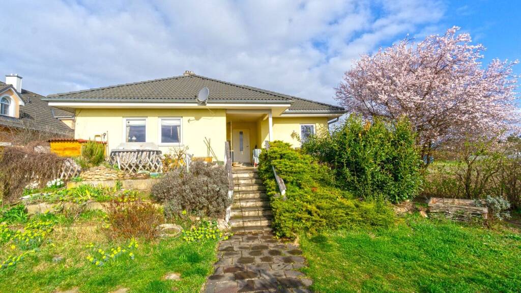 Haus zum Kauf 320.000 € 3 Zimmer 95 m² 598 m² Grundstück Weikersdorf am Steinfelde 2722