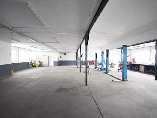 Lagerhalle zur Miete 2.490 € 440 m² Lagerfläche Innenstadt Euskirchen 53879