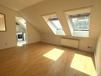 Wohnung zur Miete 335 € 1,5 Zimmer 39 m² Dachgeschoss, Geschoss 2/2 frei ab sofort Gallin Gallin 19258