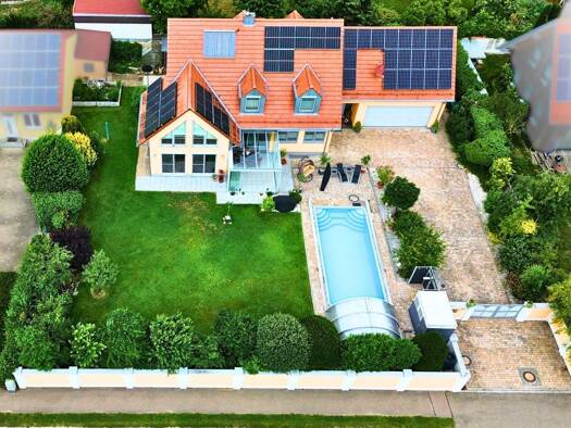 Einfamilienhaus zum Kauf 1.349.000 € 10 Zimmer 240 m² 1.199 m² Grundstück frei ab sofort Aichach 86551