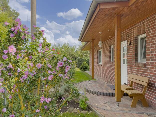 Bungalow zum Kauf 149.000 € 3 Zimmer 119,6 m² 575 m² Grundstück Werneuchen Werneuchen 16356