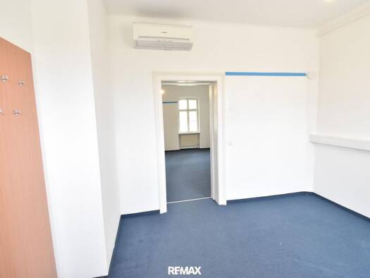 Bürogebäude zur Miete 790 € 5 Zimmer Siegendorf 7011