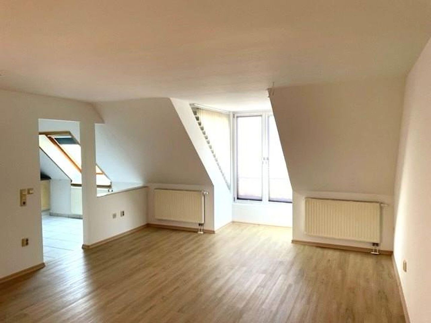 Wohnung zur Miete 585 € 2,5 Zimmer 55,6 m²<br/>Wohnfläche 2.<br/>Geschoss Großer Dreesch Schwerin 19061