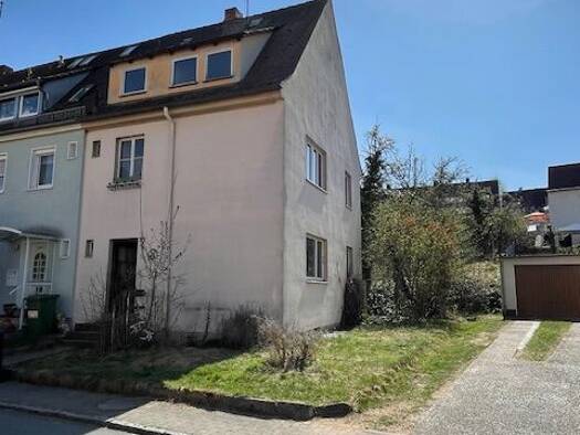 Haus zum Kauf 6 Zimmer 120 m² 584 m² Grundstück frei ab sofort Bubenreuth 91088