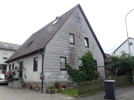 Einfamilienhaus zum Kauf provisionsfrei 97.500 € 7 Zimmer 175 m² 421 m² Grundstück Wüstensachsen Ehrenberg 36115