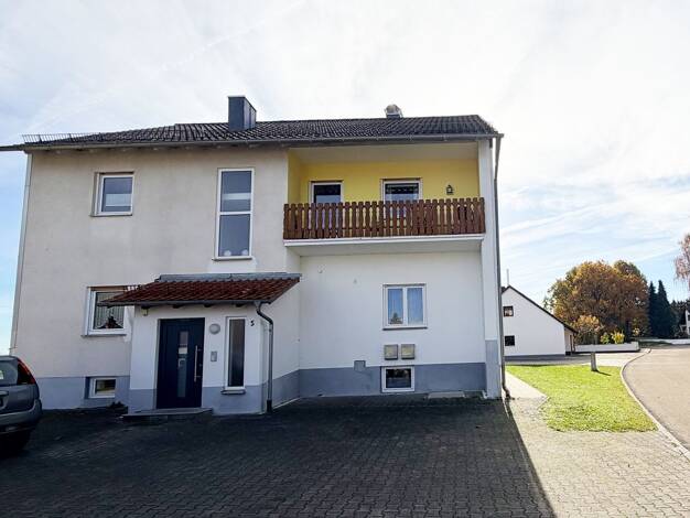 Wohnung zur Miete 850 € 4,5 Zimmer 108 m² frei ab sofort Rittershof Neumarkt in der Oberpfalz / Rittershof 92318