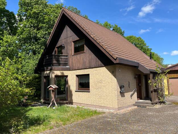 Einfamilienhaus zum Kauf 249.000 € 3 Zimmer 100 m² 1.047 m² Grundstück frei ab sofort Spremberg 03130