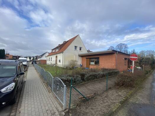 Wohnung zur Miete 550 € 2 Zimmer 65 m² Geschoss 1/2 frei ab 01.06.2026 Goseburg-Zeltberg Lüneburg 21339