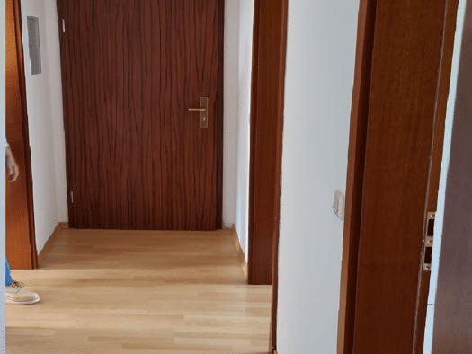 Wohnung zur Miete 460 € 2 Zimmer 64,5 m² Geschoss -1/3 frei ab 01.12.2026 Mönchrödener Straße Mönchröden Rödental 96472