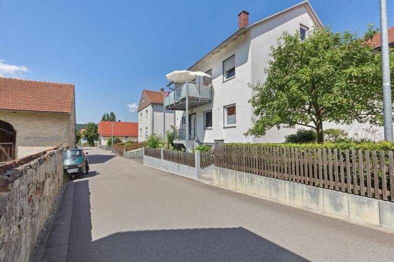 Mehrfamilienhaus zum Kauf 379.000 € 6 Zimmer 123,4 m² 388 m² Grundstück Kelheim Kelheim 93309