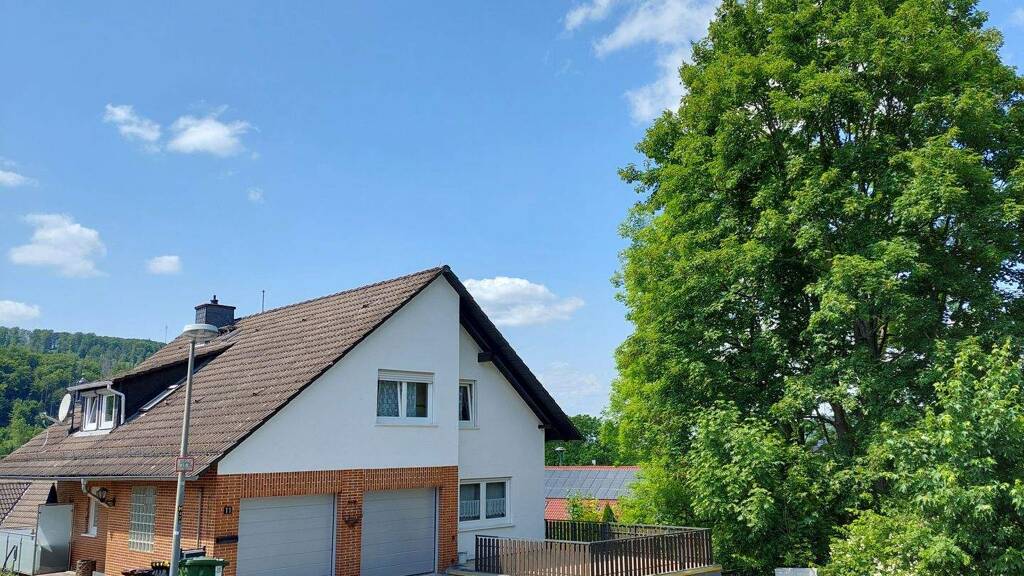 Mehrfamilienhaus zum Kauf als Kapitalanlage geeignet 317.000 € 8 Zimmer 210 m² 631 m² Grundstück Helsa 34298