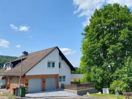 Mehrfamilienhaus zum Kauf als Kapitalanlage geeignet 317.000 € 8 Zimmer 210 m² 631 m² Grundstück Helsa Helsa 34298