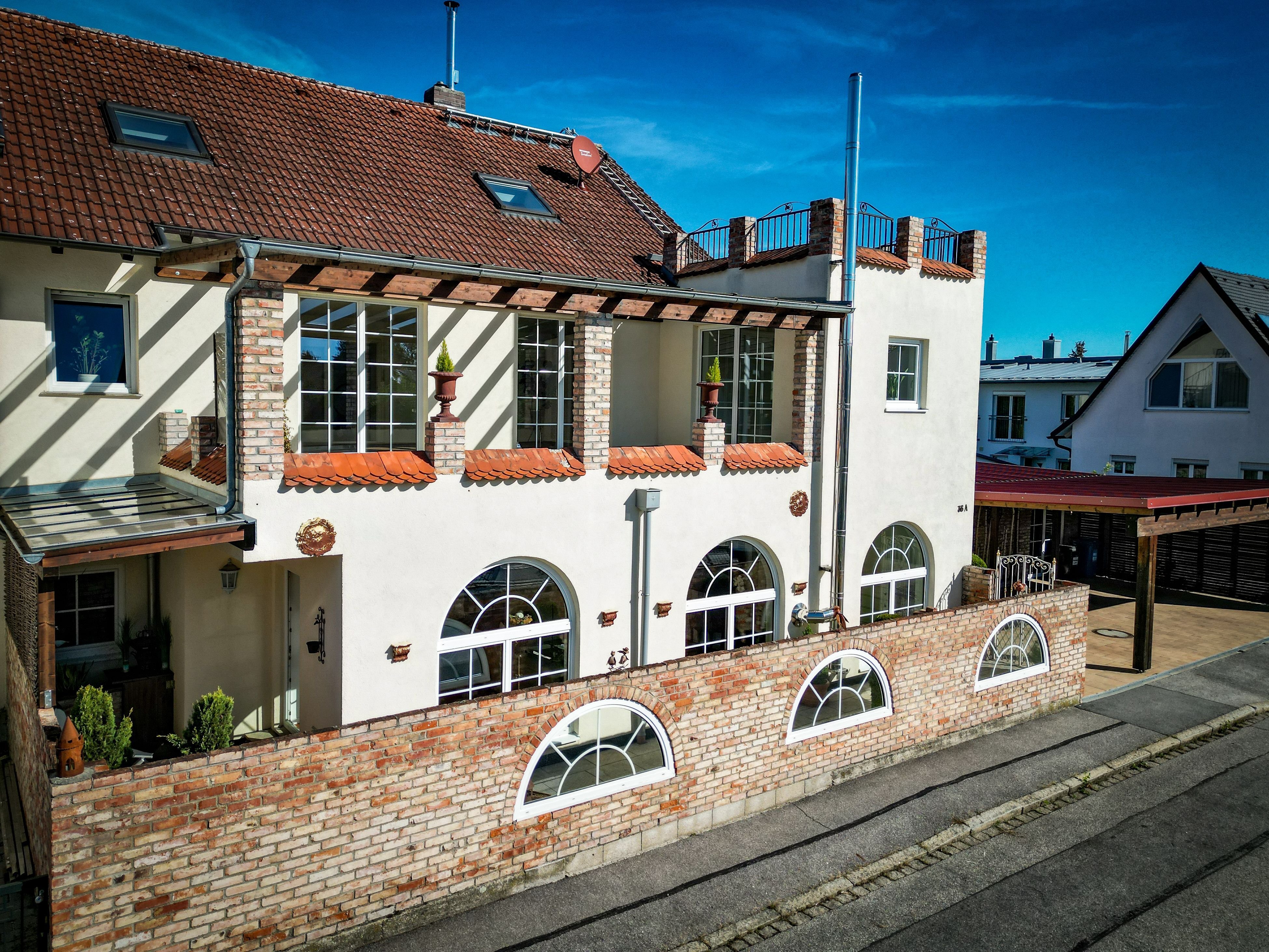 Mehrfamilienhaus zum Kauf 1.100.000 € 9 Zimmer 290 m²<br/>Wohnfläche 468 m²<br/>Grundstück Wolfgang Landshut 84032