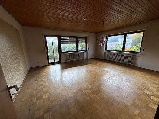 Einfamilienhaus zum Kauf 6,5 Zimmer 195 m² 519 m² Grundstück frei ab sofort Neuenhaus Aichtal 72631
