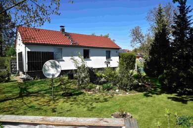 Haus zum Kauf provisionsfrei 140.000 € 3,5 Zimmer 85 m² 1.053 m² Grundstück Karl-Marx-Straße 15 Bernsdorf Bernsdorf 02994