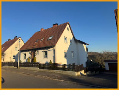 Mehrfamilienhaus zum Kauf provisionsfrei 275.000 € 7 Zimmer 209,3 m² 1.042 m² Grundstück Neukirchen Neukirchen 34626
