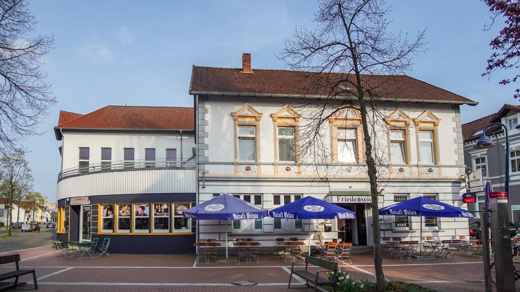 Gewerbeobjekt zum Kauf als Kapitalanlage geeignet 445.000 € 942 m² 650 m² Grundstück Lage 32791