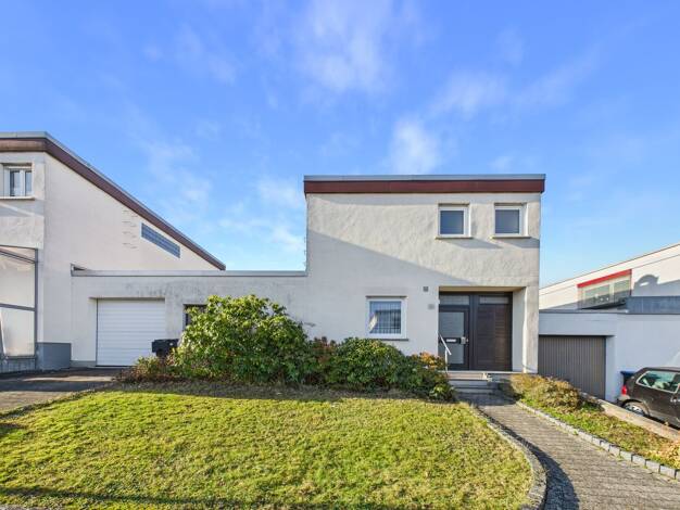 Reihenmittelhaus zum Kauf 235.000 € 5 Zimmer 110 m² 410 m² Grundstück Bad Hersfeld Bad Hersfeld 36251