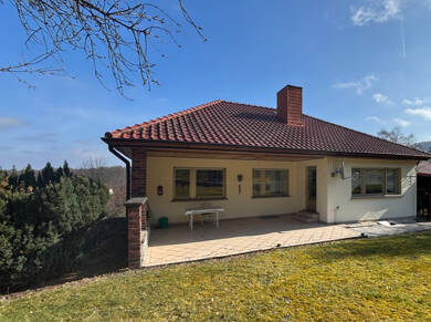 Einfamilienhaus zum Kauf 285.000 € 6 Zimmer 160 m² 1.248 m² Grundstück Reifenstein Kleinbartloff / Reifenstein 37355