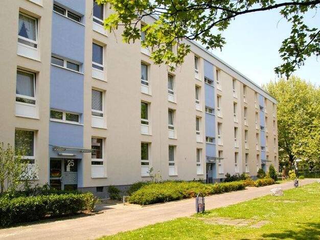 Wohnung zur Miete 549 € 3,5 Zimmer 70 m² 1. Geschoss Rügenstraße 27 Neumühl Duisburg 47167