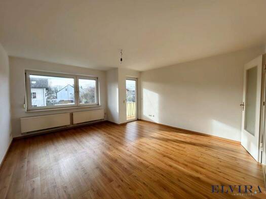 Haus zum Kauf 649.000 € 8,5 Zimmer 170 m² 319 m² Grundstück frei ab sofort Süd Rosenheim 83026
