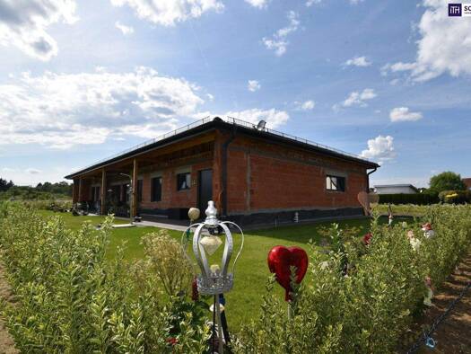 Bungalow zum Kauf 1.040.000 € 4 Zimmer 170 m² 902 m² Grundstück Neudau 8292