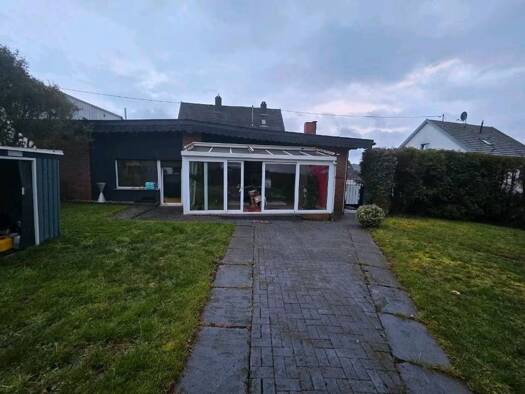 Einfamilienhaus zum Kauf 285.000 € 4 Zimmer 136 m² 899 m² Grundstück Wemmetsweiler Merchweiler 66589