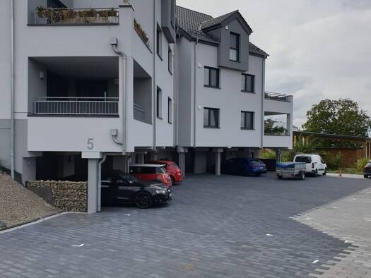 Wohnung zur Miete 1.300 € 3 Zimmer 112 m² Geschoss 1/4 frei ab 01.03.2026 Urbethstraße 5 Nattenheim 54636