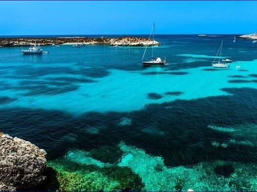 Haus zum Kauf 3.800.000 € 15 Zimmer 700 m² 700.000 m² Grundstück Favignana 91023