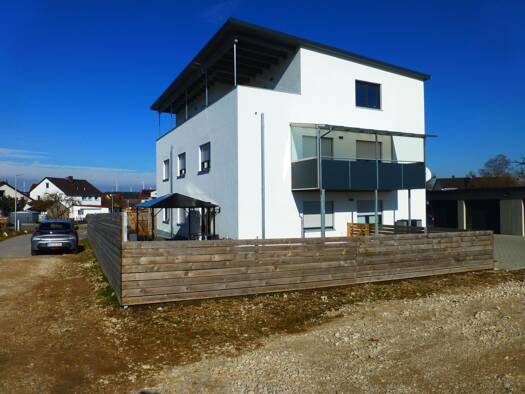 Wohnung zur Miete 1.150 € 4,5 Zimmer 126 m² Geschoss 1/1 Wiesenstraße 13 Batzhausen Seubersdorf in der Oberpfalz 92358