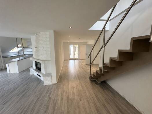 Maisonette zur Miete 1.800 € 5 Zimmer 288 m² frei ab 01.08.2026 Goldenstedt 49424