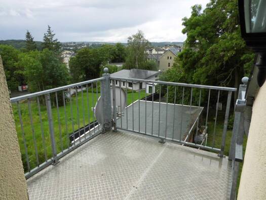 Wohnung zur Miete 570 € 4 Zimmer 100 m² Reichenbach Reichenbach 08468