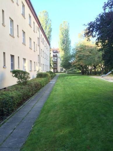 Wohnung zum Kauf als Kapitalanlage geeignet 690.000 € 4 Zimmer 105 m²<br/>Wohnfläche Colmarer Weg / Mörchinger Str. Zehlendorf Berlin 14169