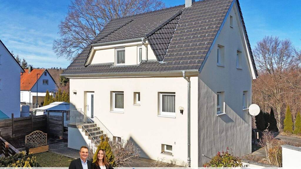 Einfamilienhaus zum Kauf 245.000 € 7 Zimmer 142 m² 358 m² Grundstück Tailfingen Albstadt 72461