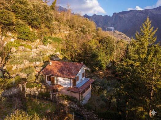 Villa zum Kauf 175.000 € 3 Zimmer 120 m² 500 m² Grundstück frei ab sofort Massa 54100