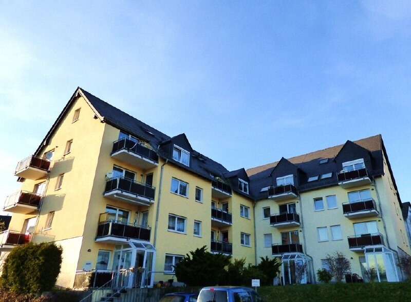 Wohnung zum Kauf 88.000 € 4 Zimmer 116 m²<br/>Wohnfläche ab sofort<br/>Verfügbarkeit Am Fischerberg 7/7b Hartenstein Hartenstein 08118