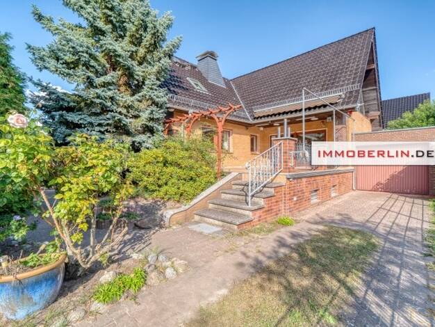 Einfamilienhaus zum Kauf 675.000 € 6 Zimmer 205 m² 1.050 m² Grundstück Spandau Spandau 13589