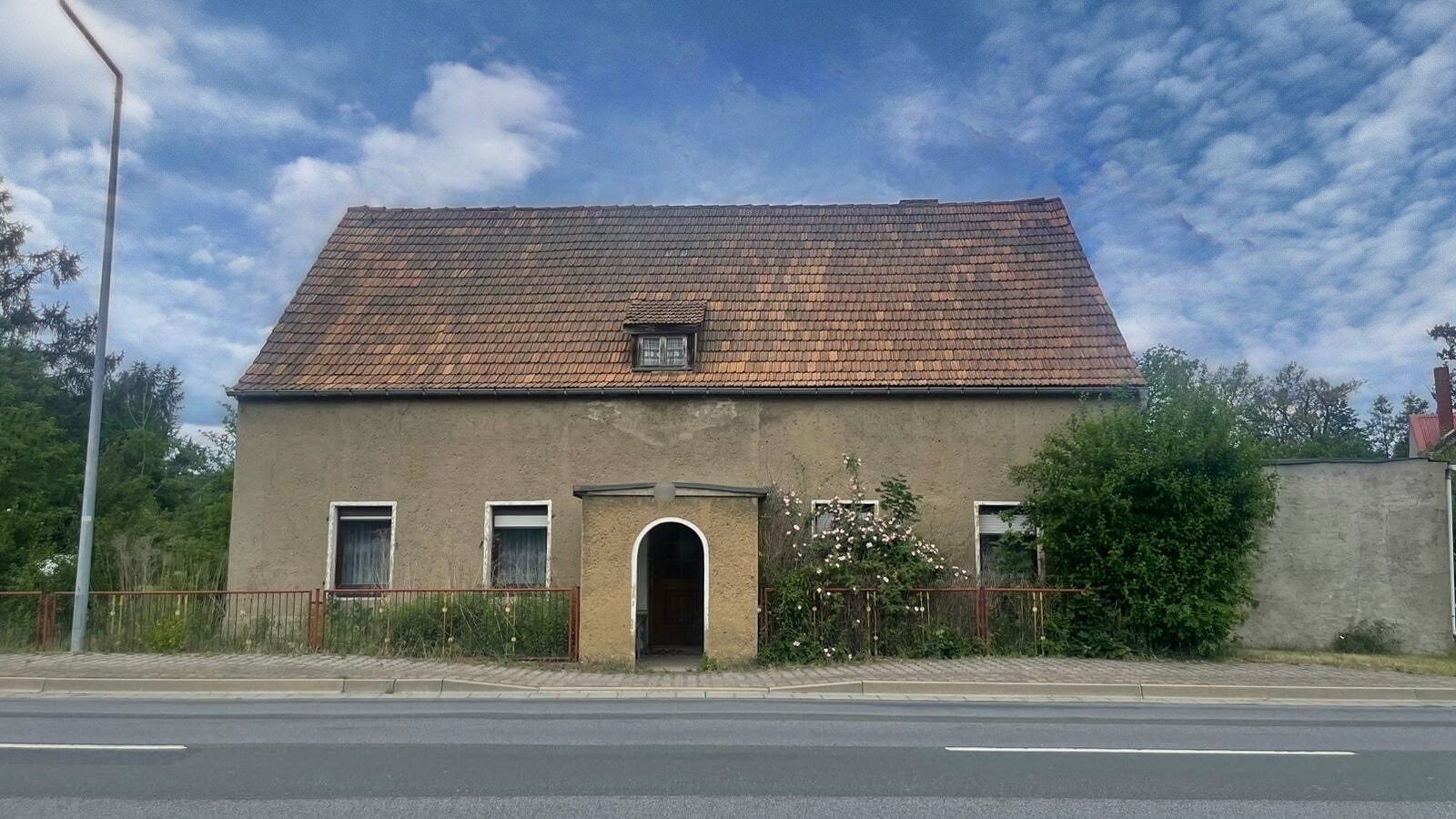 Einfamilienhaus zum Kauf 75.000 € 7 Zimmer 100 m²<br/>Wohnfläche 2.000 m²<br/>Grundstück Großgrabe Bernsdorf 02994