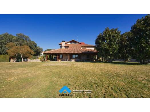 Chalet zum Kauf 875.000 € 5 Zimmer 466 m² 3.013 m² Grundstück l'Ametlla del Vallès 08480