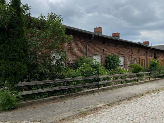 Bauernhaus zum Kauf 199.999 € 5 Zimmer 156 m² 1.156 m² Grundstück Altwriezen/Beauregard Wriezen 16269