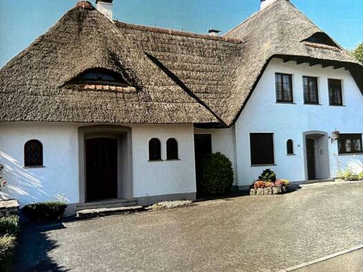 Villa zum Kauf provisionsfrei 499.000 € 12 Zimmer 226 m² 1.455 m² Grundstück Arnsberg 59821