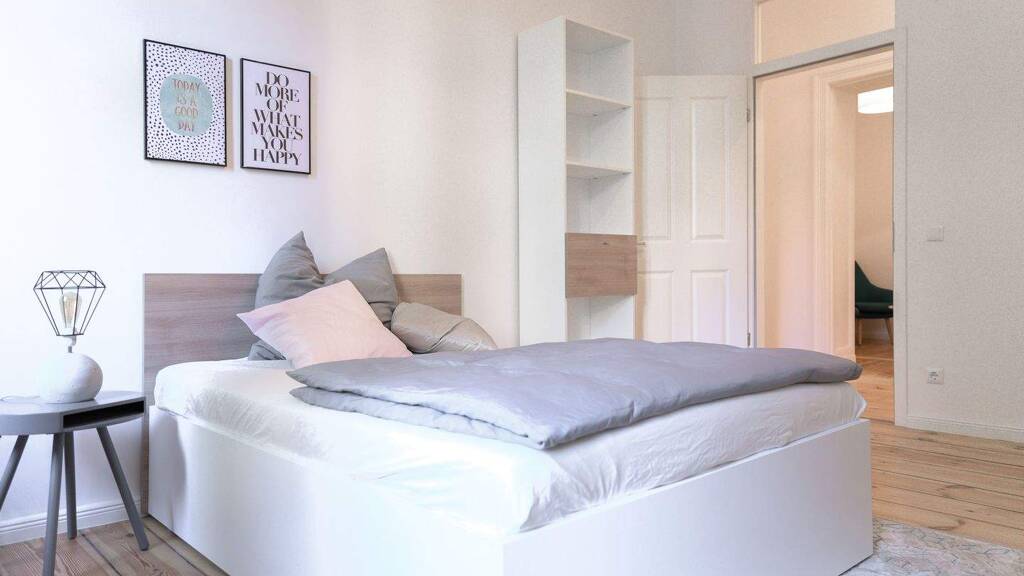 WG-Zimmer zur Miete 780 € 17 m² frei ab 01.05.2026 Reuterstr. 95 Neukölln Berlin 12053