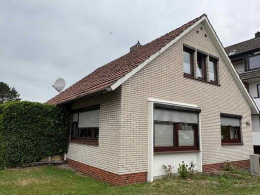 Einfamilienhaus zum Kauf provisionsfrei 248.000 € 7 Zimmer 104 m² 501 m² Grundstück Stickgras/Annenriede Delmenhorst 27751