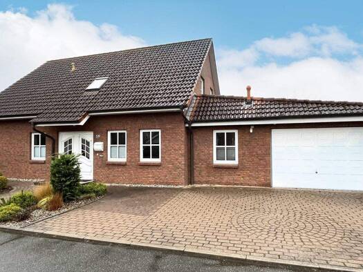 Einfamilienhaus zum Kauf provisionsfrei 449.000 € 5 Zimmer 197,4 m² 662 m² Grundstück Oldenburg 23758